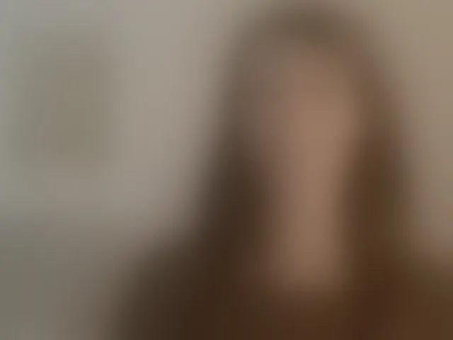 Live sex webcam photo for RoxySkyBlue #294243148