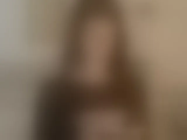 Live sex webcam photo for RoxySkyBlue #294278644