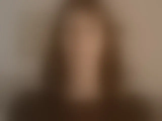 Live sex webcam photo for RoxySkyBlue #294303894