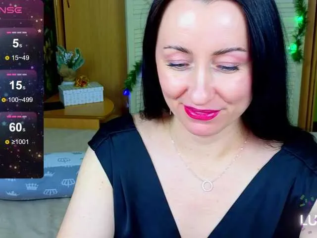Live sex webcam photo for RoxyStar #290235227