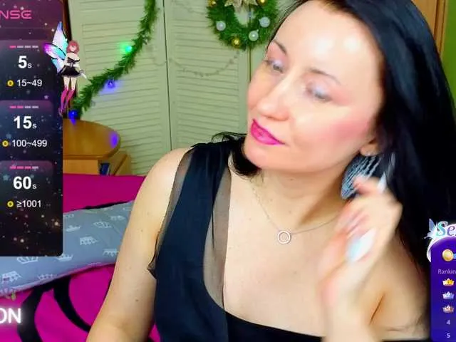 Live sex webcam photo for RoxyStar #290345343