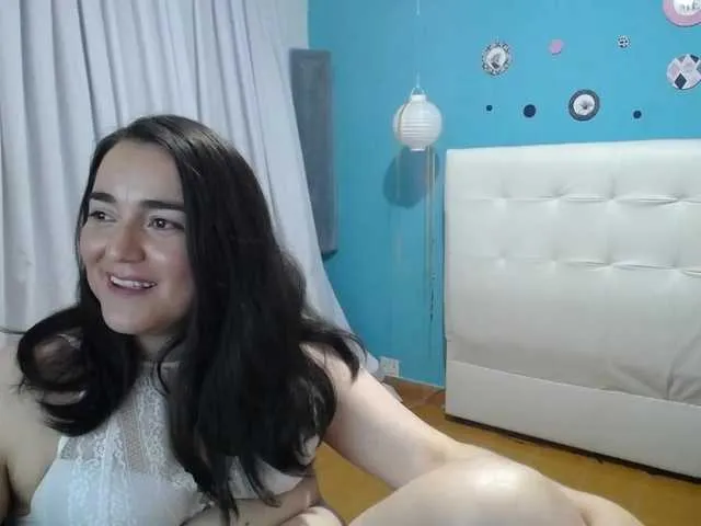 Live sex webcam photo for Roxypalmer #274581074