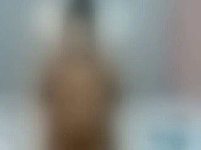 Live sex webcam photo for Royal309 #293789924