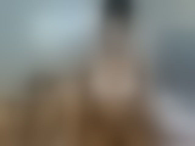 Live sex webcam photo for Royal309 #294110877