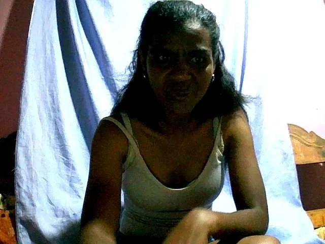 Live sex webcam photo for Royblackhot #290697098