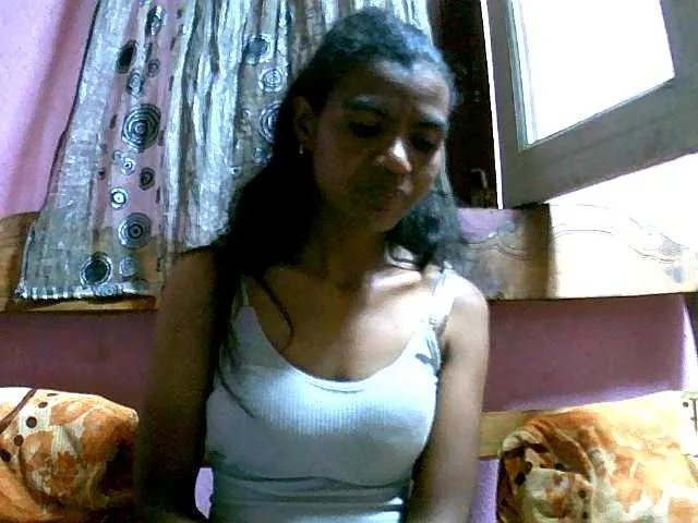 Live sex webcam photo for Royblackhot #290799207