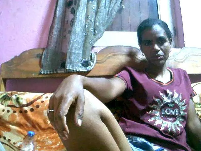 Live sex webcam photo for Royblackhot #290913120