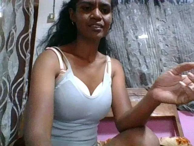Live sex webcam photo for Royblackhot #291075619