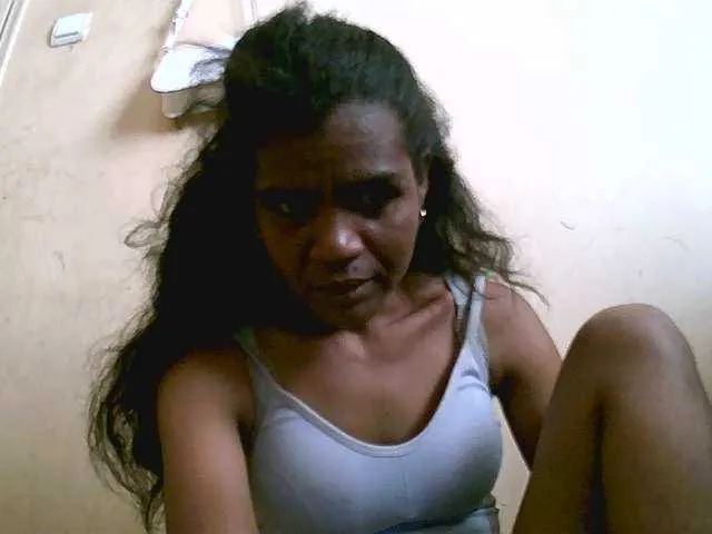 Live sex webcam photo for Royblackhot #291212739