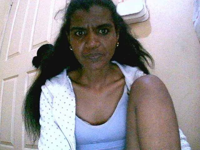 Live sex webcam photo for Royblackhot #291265164