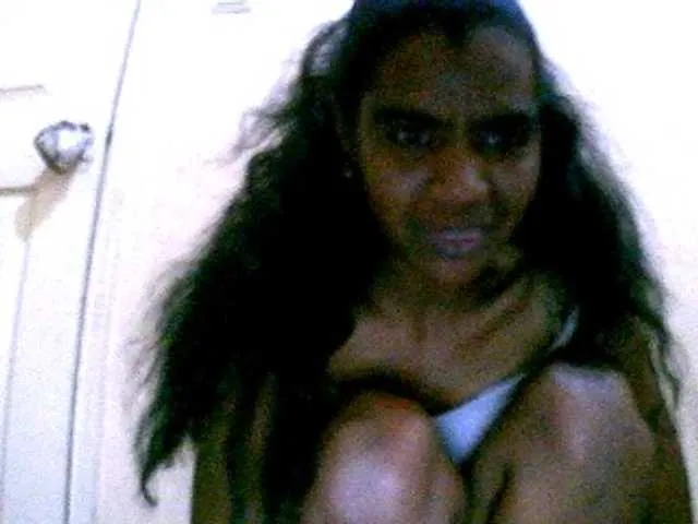 Live sex webcam photo for Royblackhot #291546796