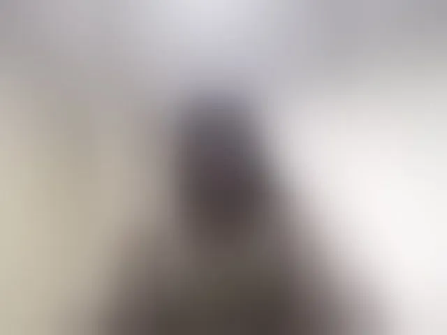 Live sex webcam photo for Royblackhot #293084374