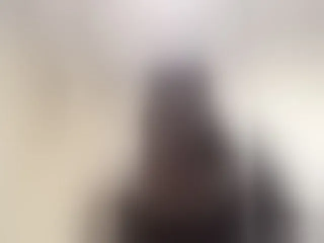 Live sex webcam photo for Royblackhot #293175874
