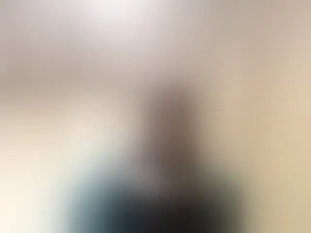 Live sex webcam photo for Royblackhot #293616525