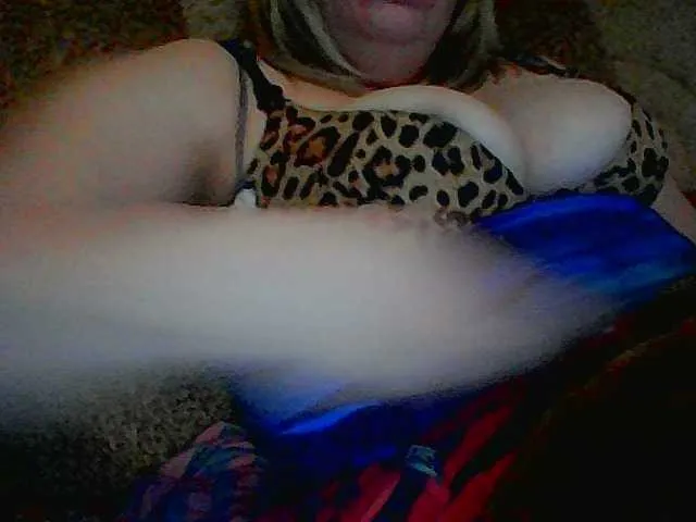 Live sex webcam photo for Rozarr #290294149