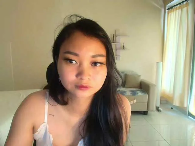 Live sex webcam photo for RozyBlack #291369577