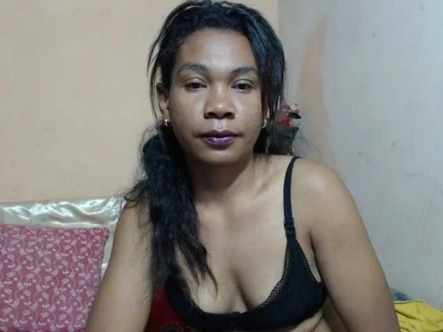 Live sex webcam photo for Rsylvie #291887535