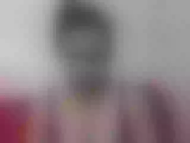 Live sex webcam photo for Rsylvie #292079261