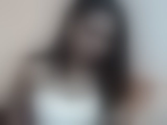 Live sex webcam photo for Rsylvie #292347109