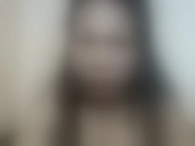 Live sex webcam photo for Rsylvie #292432092
