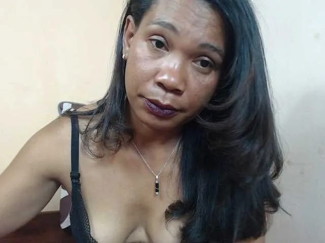 Live sex webcam photo for Rsylvie #292570251
