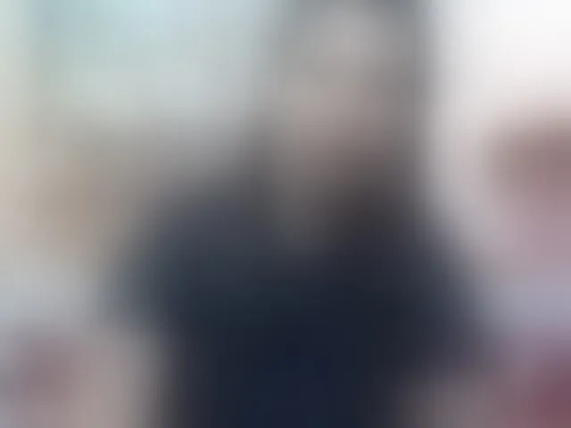 Live sex webcam photo for Rsylvie #292963120