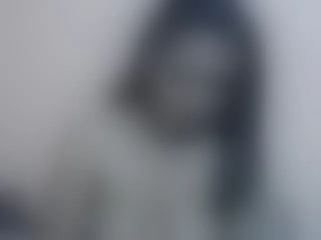 Live sex webcam photo for Rsylvie #293681262