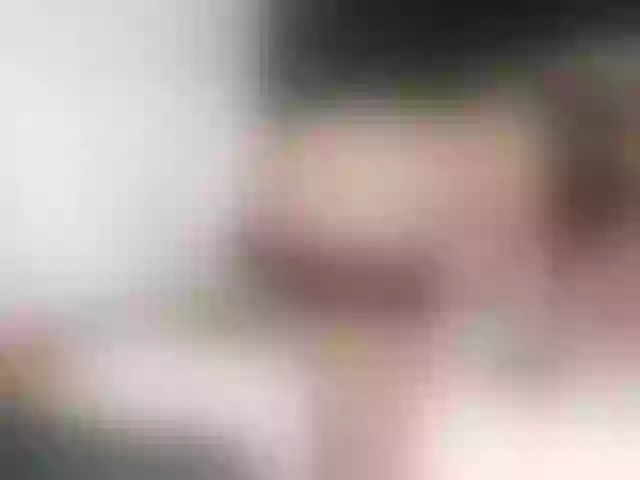 Live sex webcam photo for RubbyMoon #273945837