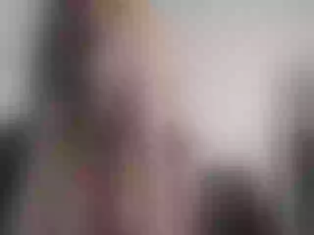 Live sex webcam photo for RubbyMoon #274389206