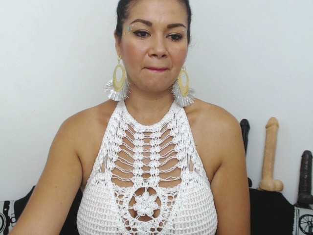 Live sex webcam photo for RubiAdams #272562020