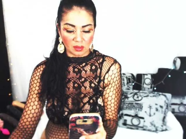 Live sex webcam photo for RubiAdams #273559169