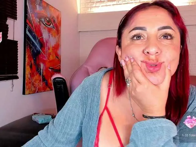 Live sex webcam photo for RubiMarquez #277218788