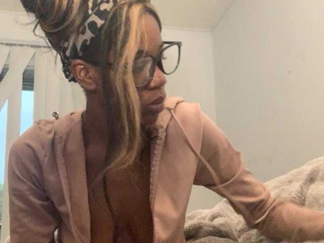 Live sex webcam photo for RubiVixxen #288088371