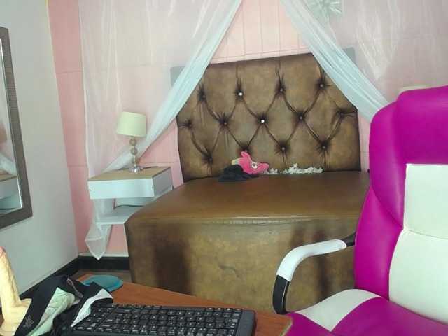 Live sex webcam photo for Rubimature #278092992