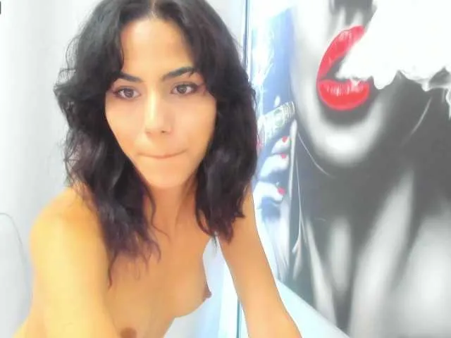 Live sex webcam photo for Ruby-Allen #273708689