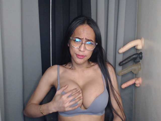 Live sex webcam photo for Ruby10inch #273930989