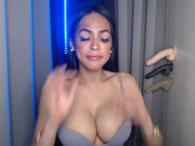 Live sex webcam photo for Ruby10inch #273938706