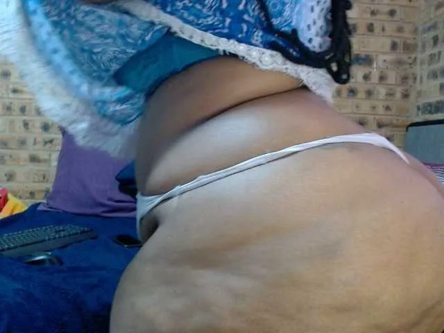 Live sex webcam photo for RubyBooty #293272334