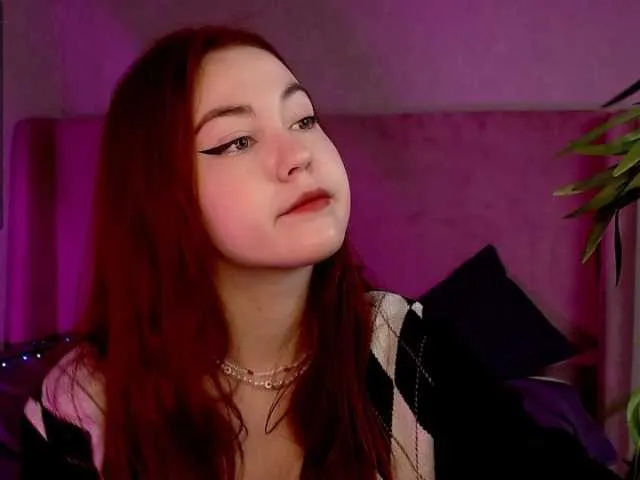 Live sex webcam photo for RubyCalis #272092700