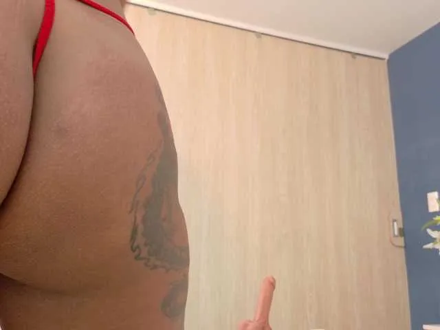 Live sex webcam photo for RubyRogers #293915904