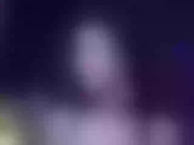 Live sex webcam photo for RubyRya #292070557