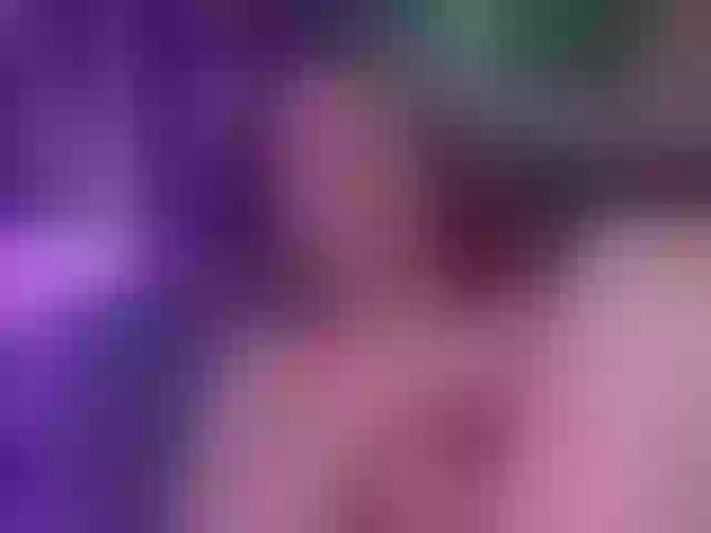 Live sex webcam photo for RubyRya #292231443