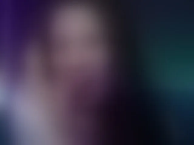 Live sex webcam photo for RubyRya #292682057