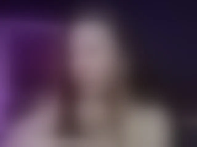 Live sex webcam photo for RubyRya #293497917