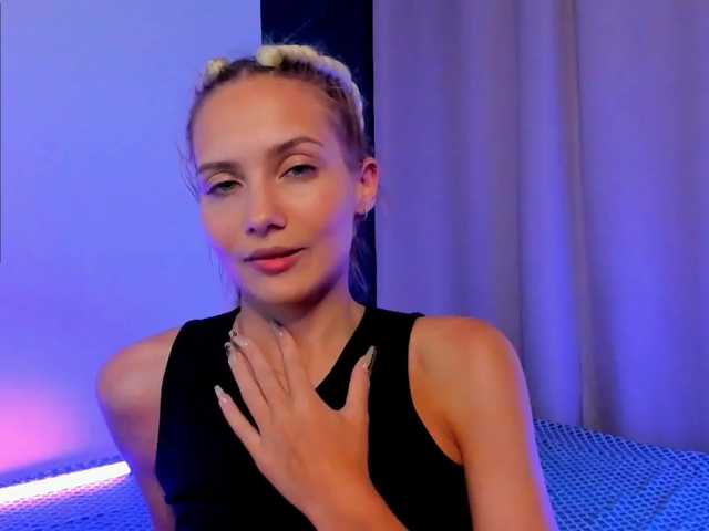 Live sex webcam photo for RuddiLesli #274291513