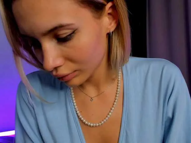 Live sex webcam photo for RuddiLesli #274504364