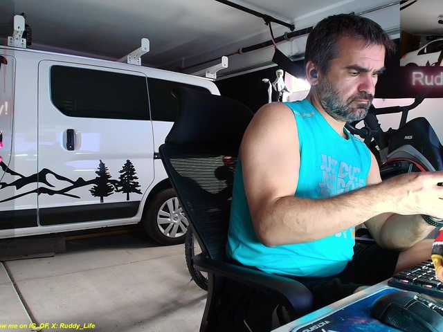 Live sex webcam photo for Ruddy-Life #277726324