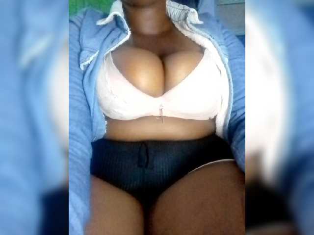 Live sex webcam photo for Rugi #278206384