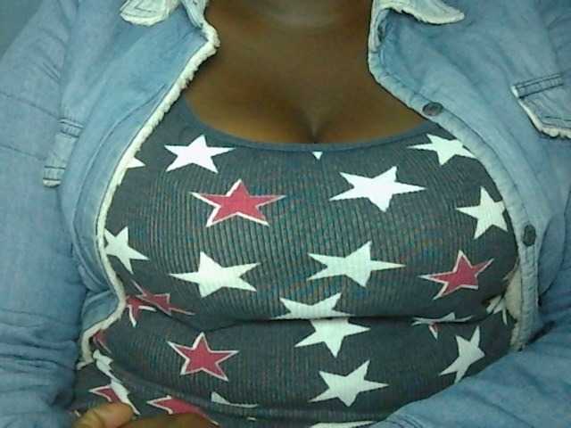 Live sex webcam photo for Rugi #283579522