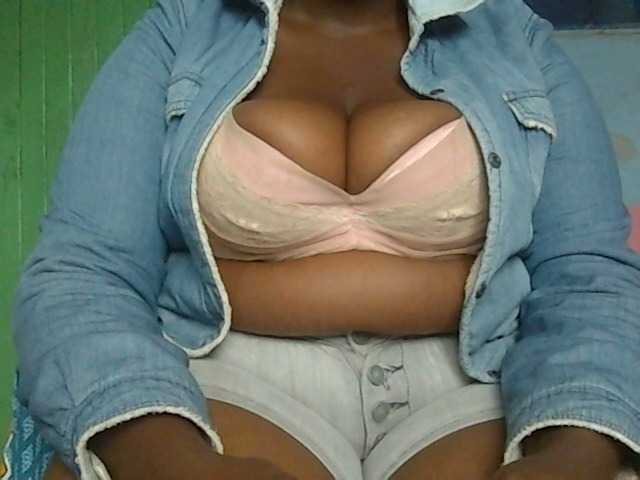 Live sex webcam photo for Rugi #287762614